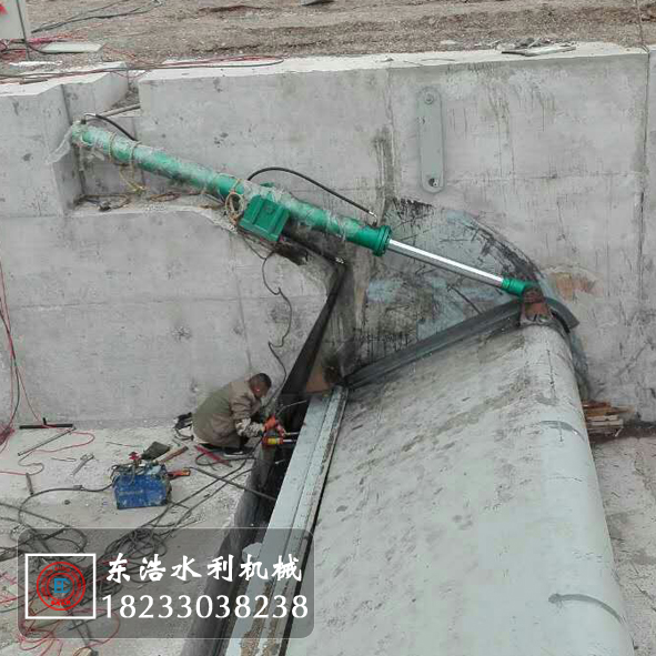 钢闸门液压坝8.jpg 钢闸门液压坝8.jpg