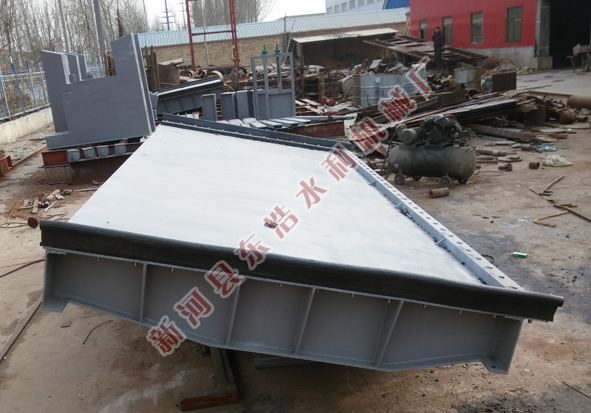 液压翻板闸门厂家155911.jpg 液压翻板闸门厂家155911.jpg