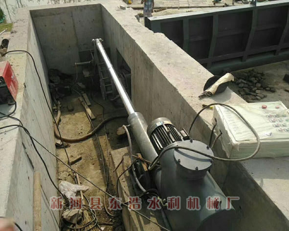 液压翻板闸门201811082212.jpg 液压翻板闸门201811082212.jpg